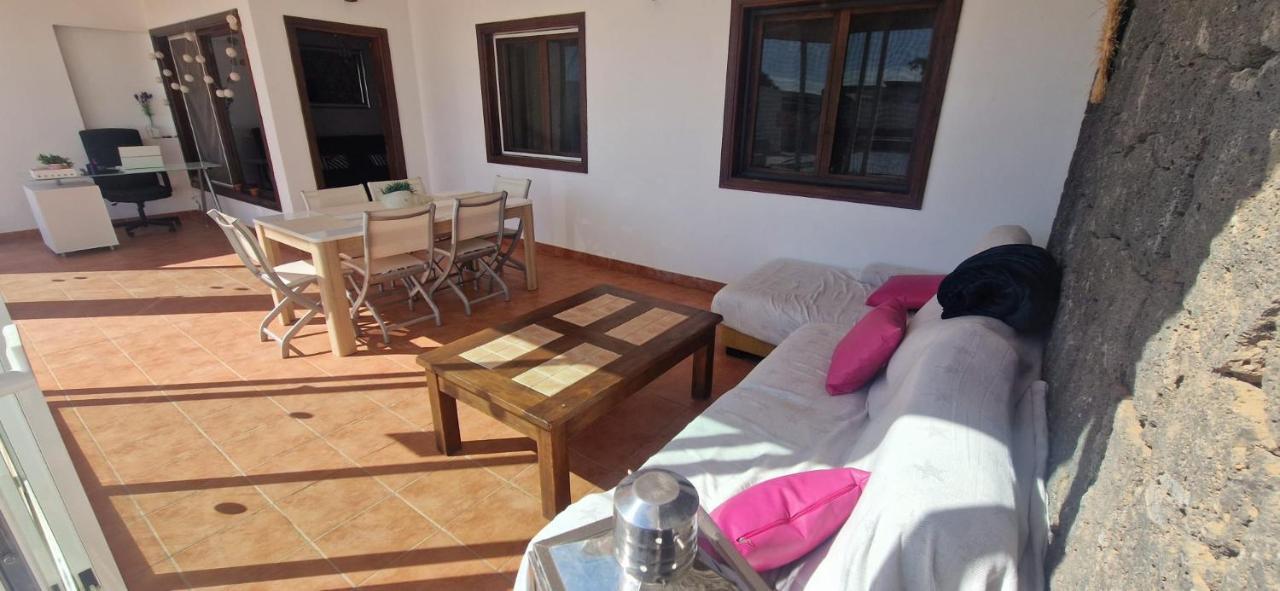 Villa Baroli Amplia Piscina Privada Climatizada Playa Blanca  Buitenkant foto